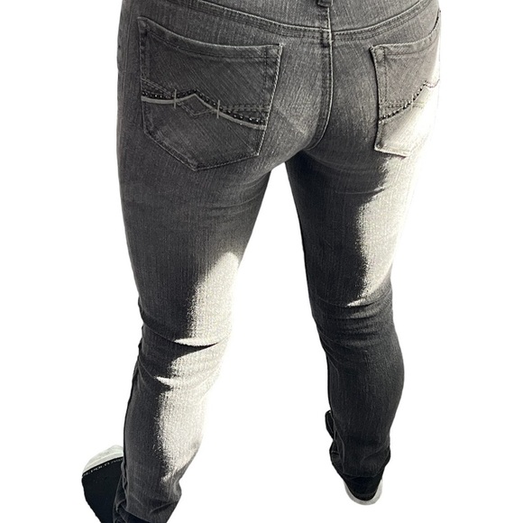 Mudd Jeans with rhinestones size 7 - Picture 6 of 6